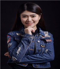 重慶 瑪?shù)姥b飾工程設(shè)計有限公司張倩