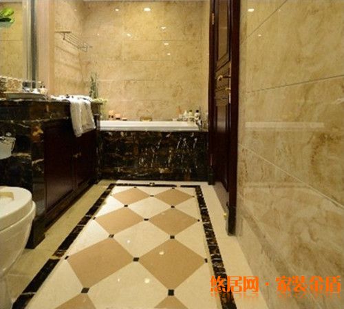 衛(wèi)生間地面鋪地磚