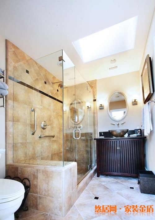 衛(wèi)生間地面鋪天然石材