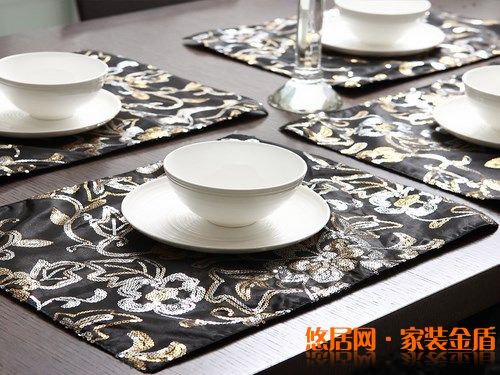 餐桌保養(yǎng)防燙