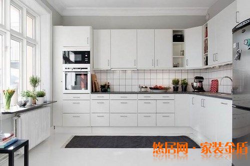 重慶裝修公司提醒廚房裝修設(shè)計(jì)注意事項(xiàng)