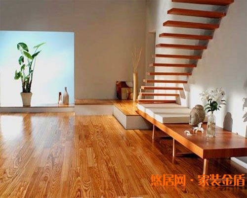 夏季怎樣對木地板進行保養(yǎng)？