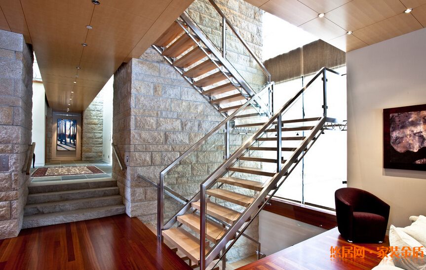 實(shí)木樓梯保養(yǎng)方法有哪些