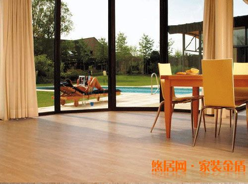 夏季地板鋪設(shè)有什么需要注意的