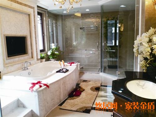 衛(wèi)生間地面沒有做坡度應(yīng)該怎么辦