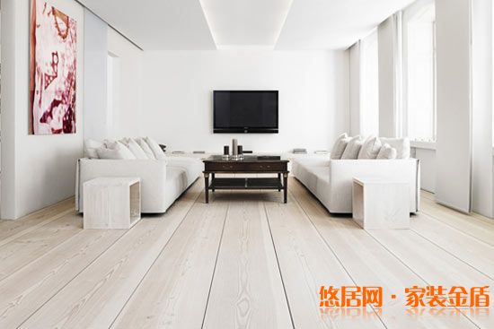 地板受潮怎么辦？三招就能輕松解決