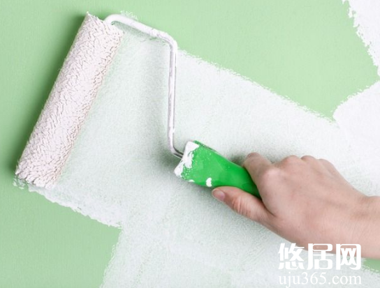 秋季墻面刷漆防如何防開(kāi)裂